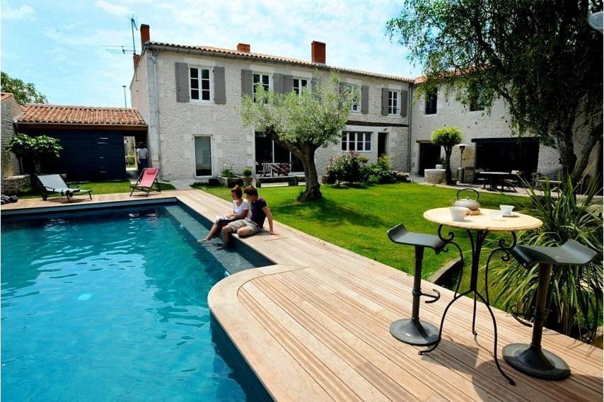 Un Banc Au Soleil Bed and Breakfast Marsilly  Buitenkant foto