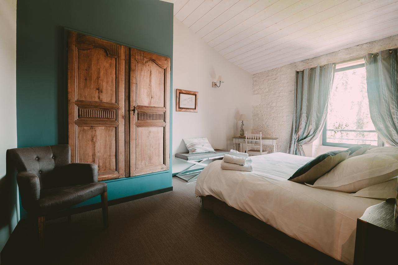 Un Banc Au Soleil Bed and Breakfast Marsilly  Buitenkant foto
