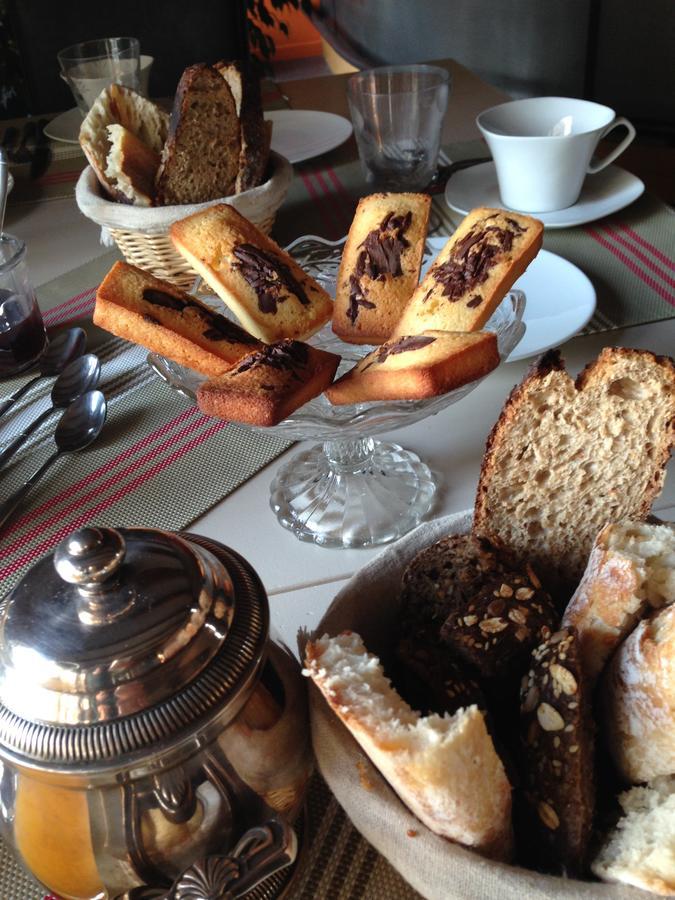 Un Banc Au Soleil Bed and Breakfast Marsilly  Buitenkant foto